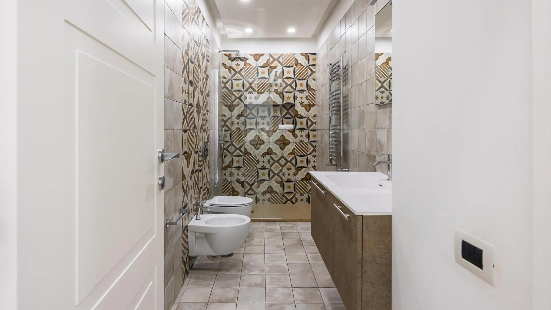 Palazzo Mormando - Industrial Apartment Naples 0*,  Italy