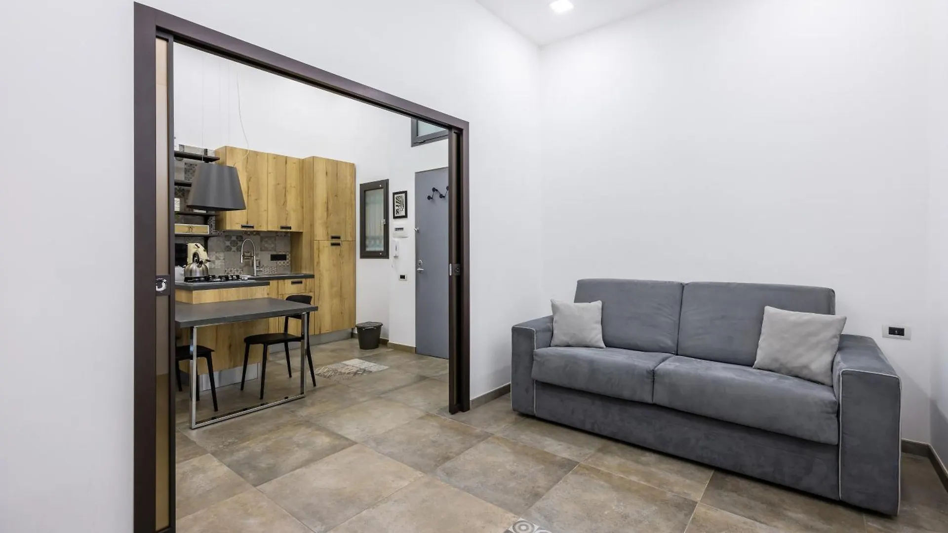 Palazzo Mormando - Industrial Apartment Naples