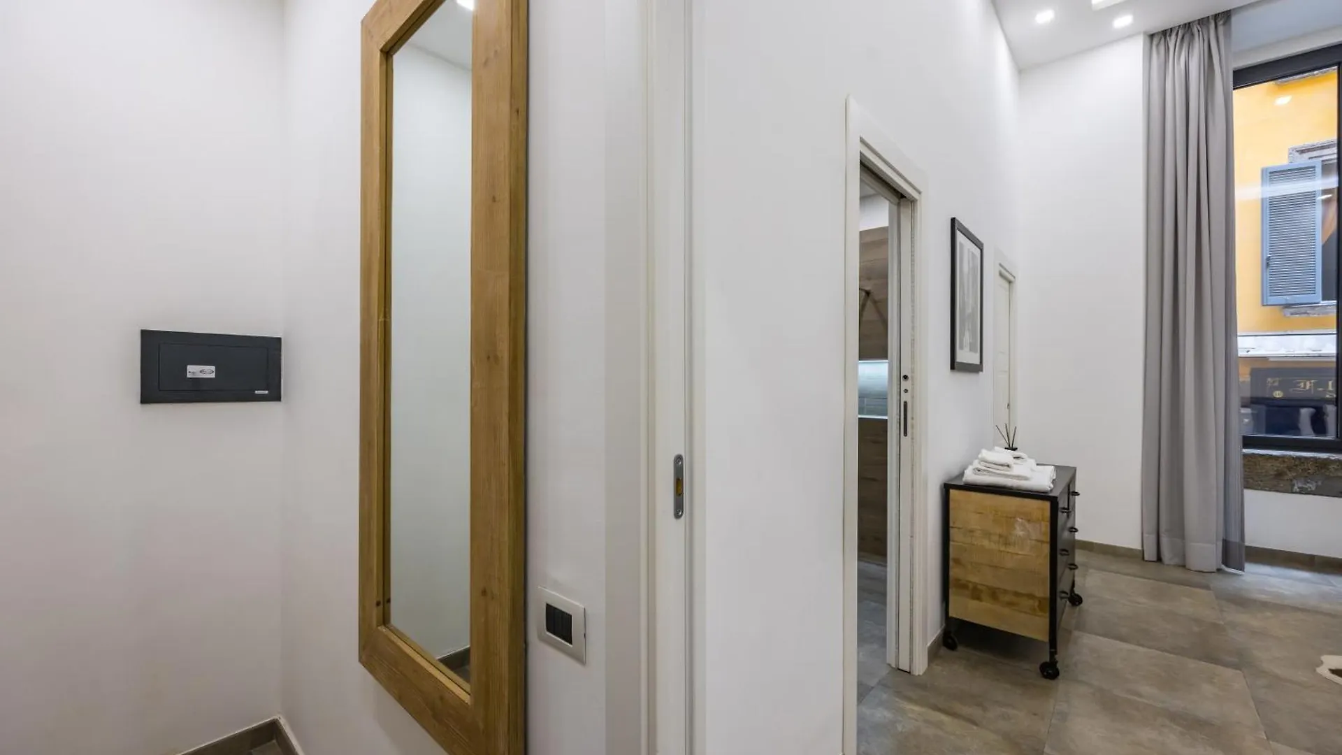 Palazzo Mormando - Industrial Apartment Naples Italy